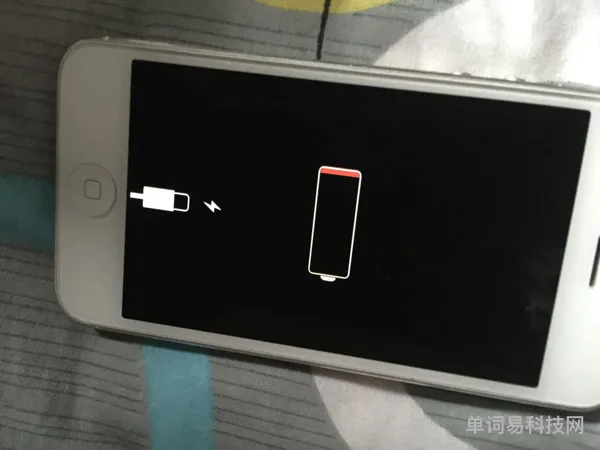 苹果突然充不进去电了(苹果手机不能充电的原因)