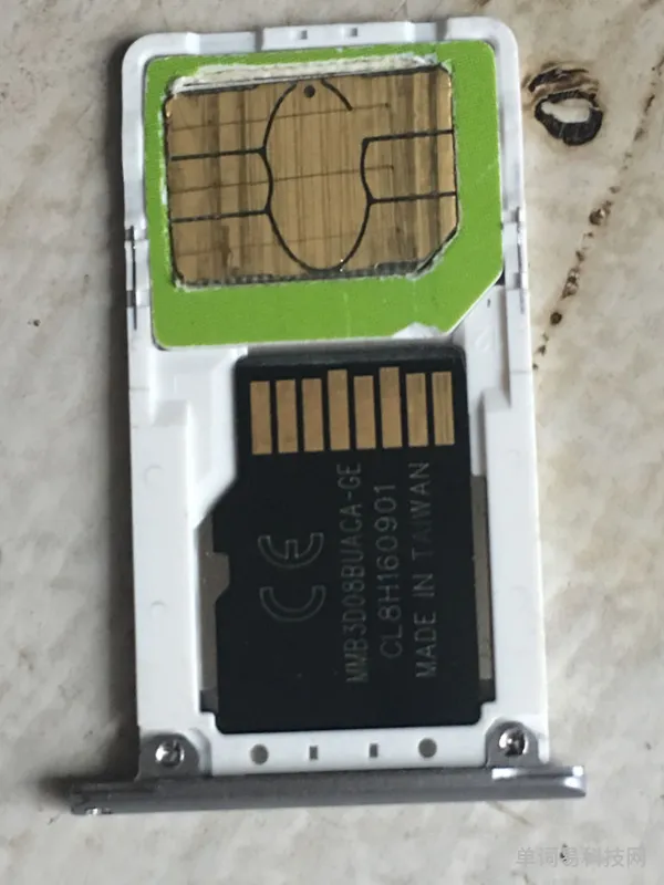 红米note3能插内存卡吗(红米手机取卡孔戳不动)