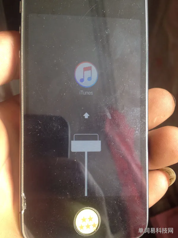 苹果4s开不开机了怎么办(iphone4s无法开机)