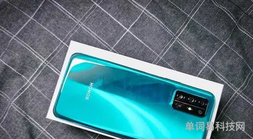 荣耀30s参数配置详细(懂行的人建议买荣耀还是华为)