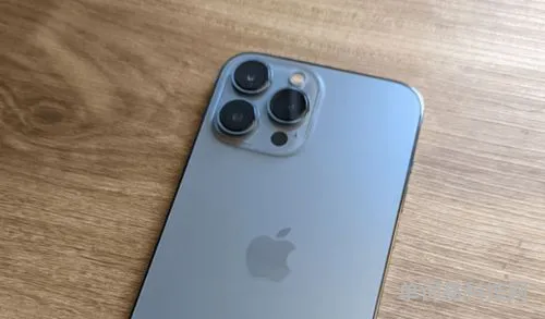 iPhone13降至4399元(苹果能不能降系统)