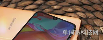 三星GalaxyA70测评(三星f7070值得入手吗)