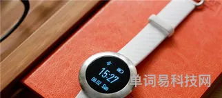 漂亮的实力派荣耀手环zero新体验
