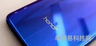 荣耀10配置参数详细(荣耀play3参数)